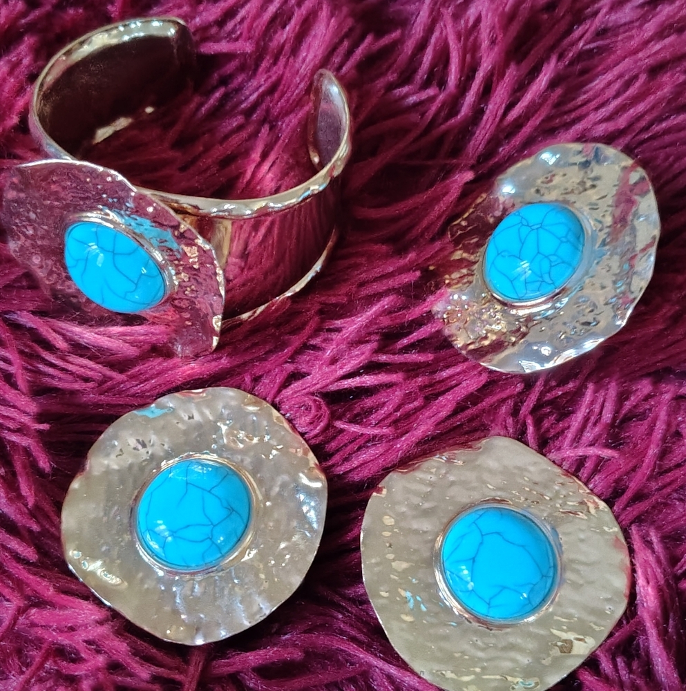 Nice set Brazalete Earrings an 💍